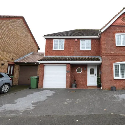 Rent this 4 bed house on Birch Close in South Ockendon, RM15 6XD