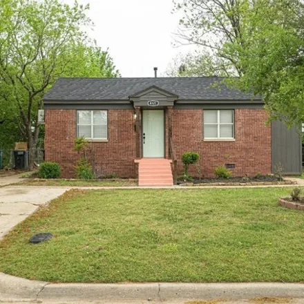 Image 1 - 4145 Northwest 13th Street, Oklahoma City, OK 73107, USA - House for sale