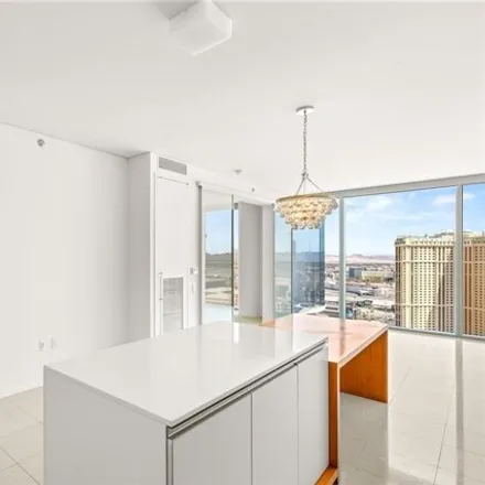 Image 2 - The Crystals, Harmon Place, Paradise, NV 89158, USA - House for sale