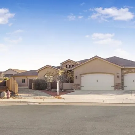 Buy this 4 bed house on 3901 Lund Street in Hurricane, UT 84737