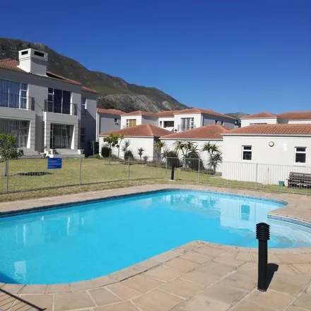 Image 9 - Hester De Wet Street, Overstrand Ward 13, Overstrand Local Municipality, 7201, South Africa - Apartment for rent