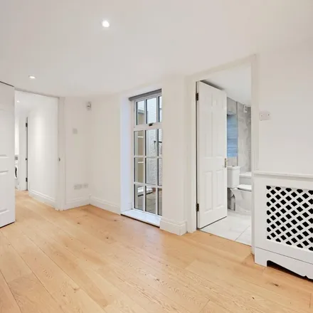 Rent this 1 bed apartment on 35 York Street in London, W1H 1PW