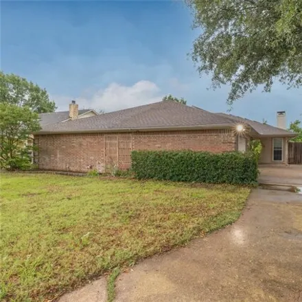 Buy this 2 bed house on 229 Mountainview Drive in Hurst, TX 76054