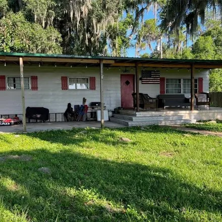 Buy this studio apartment on 2186 Camp Rosalie Road in Polk County, FL 33898