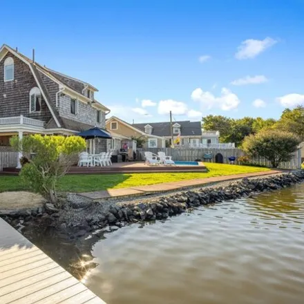 Buy this 5 bed house on 100 Park Avenue in Bay Head, Ocean County