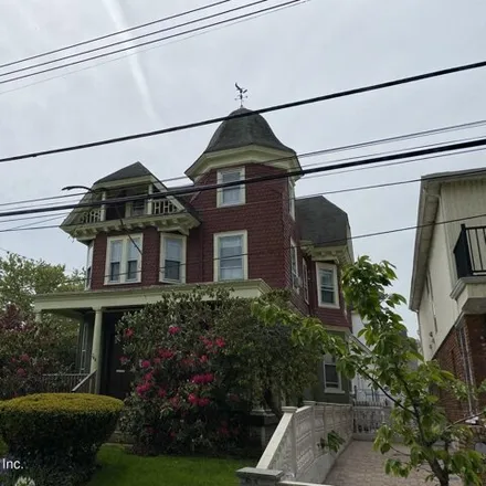 Buy this 6 bed house on 248 Rose Avenue in New York, NY 10306