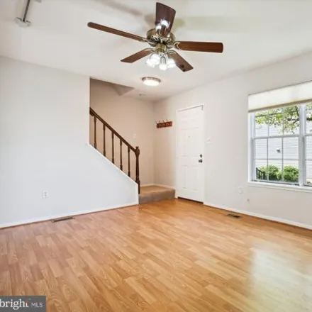 Image 7 - 136 Bowsprit Court, Gaithersburg, MD 20877, USA - Townhouse for sale