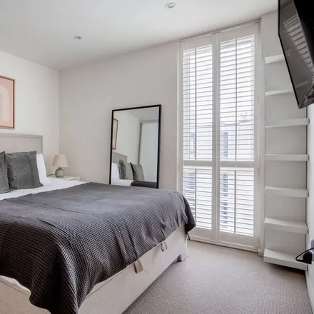 Rent this 2 bed apartment on London in EC1V 8AP, United Kingdom