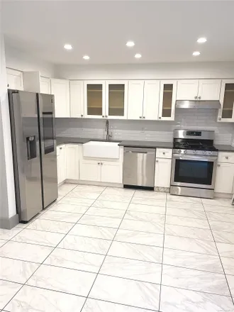 Rent this 3 bed condo on 33-37 13th Street in New York, NY 11106