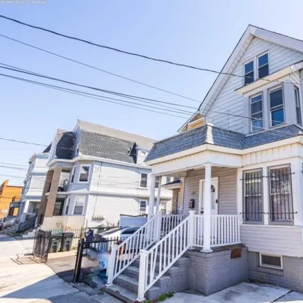 Buy this 6 bed house on 153 14th Avenue in Newark, NJ 07103