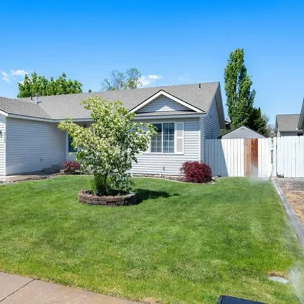 Buy this 3 bed house on 8651 Heathrow Court in Pasco, WA 99301