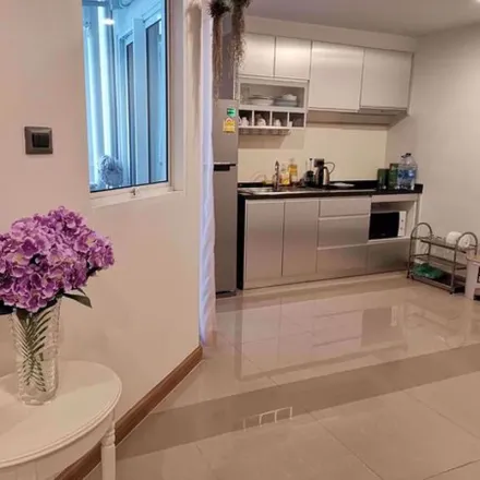 Image 1 - Thiam Ruam Mit Road, Huai Khwang District, 10310, Thailand - Apartment for rent