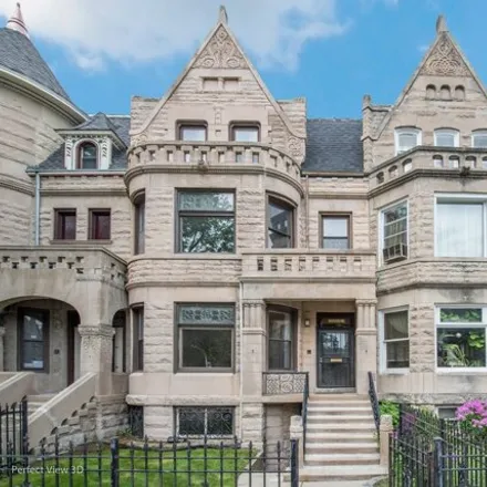 Rent this 6 bed house on 4556 South Ellis Avenue in Chicago, IL 60615