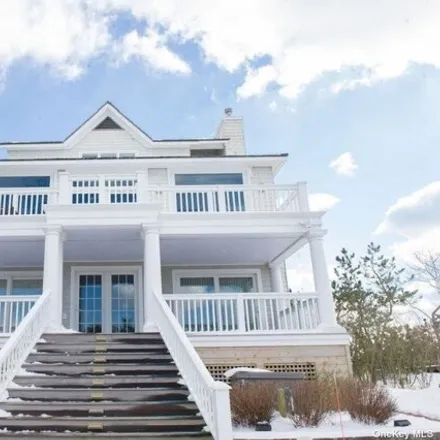 Rent this 4 bed house on 333 Dune Road in Village of Westhampton Beach, Suffolk County