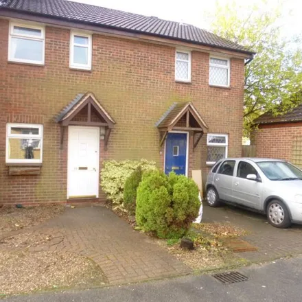 Image 4 - 40 Dean Close, Wollaton, NG8 2BX, United Kingdom - Apartment for rent