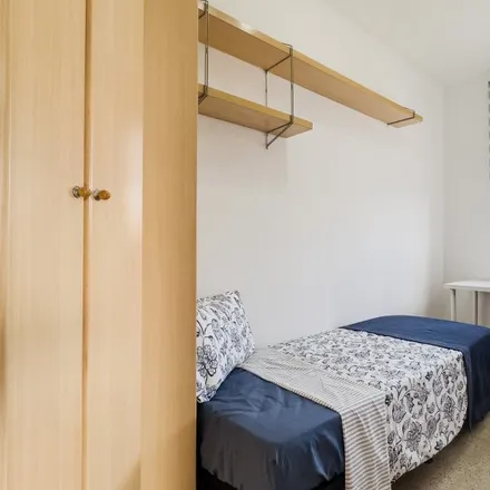 Rent this 5 bed room on Carrer de la Selva de Mar in 165, 08001 Barcelona