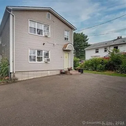 Rent this 3 bed apartment on 10 Miles Avenue in Woodbridge, South Central Connecticut Planning Region