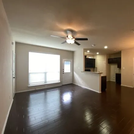Image 3 - 348 Rosalie Drive, New Braunfels, TX 78130, USA - Apartment for rent