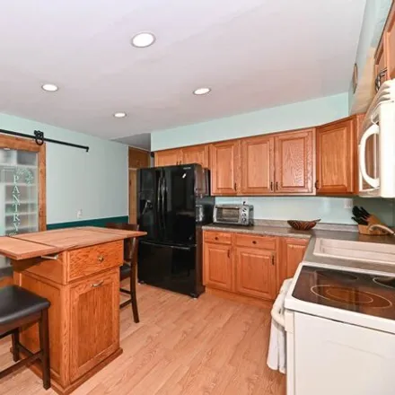 Image 3 - 11610 West Mount Vernon Avenue, Wauwatosa, WI 53226, USA - House for sale