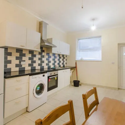 Rent this 1 bed apartment on 101 Ivanhoe Road in London, SE5 8DJ