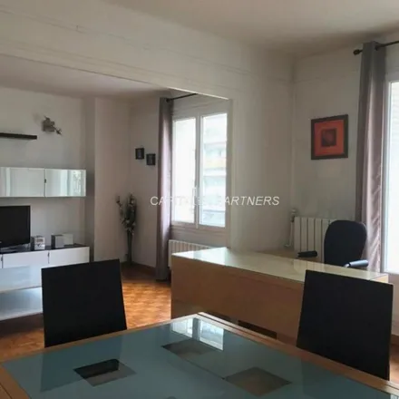 Image 2 - 216 ter Rue de la Croix Nivert, 75015 Paris, France - Apartment for rent