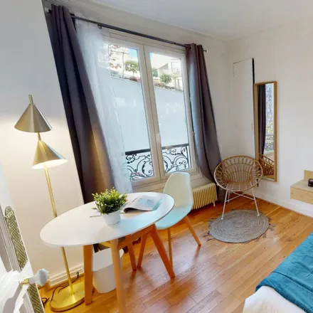 Image 1 - 6 Rue de Passy, 75016 Paris, France - Room for rent