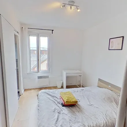 Rent this 3 bed apartment on 55 Rue de Trigauville in 76600 Le Havre, France