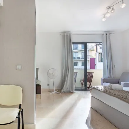 Rent this 1 bed apartment on Alameda da História de Portugal in 9050-401 Funchal, Madeira