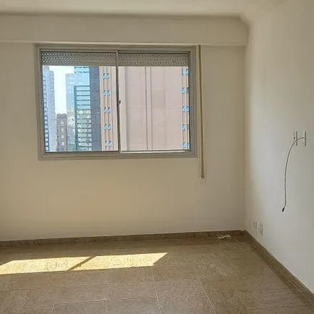 Rent this 3 bed apartment on Rua Abílio Soares 925 in Paraíso, São Paulo - SP