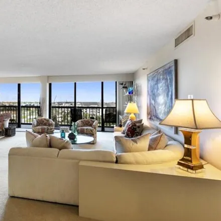 Image 4 - 2636 Presidential Way, West Palm Beach, FL 33401, USA - Condo for sale