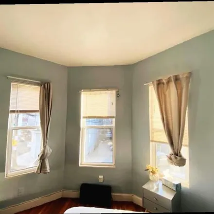 Image 6 - 40 Crescent Avenue, Boston, MA 02125, USA - Room for rent