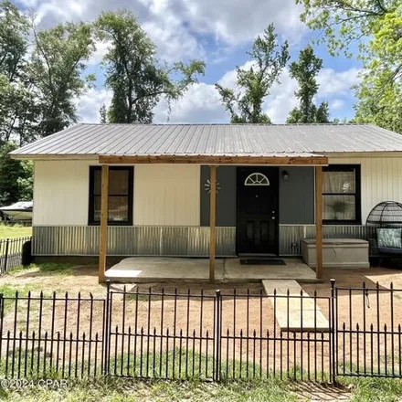 Buy this 2 bed house on M L King Street in Jacob City, Jackson County