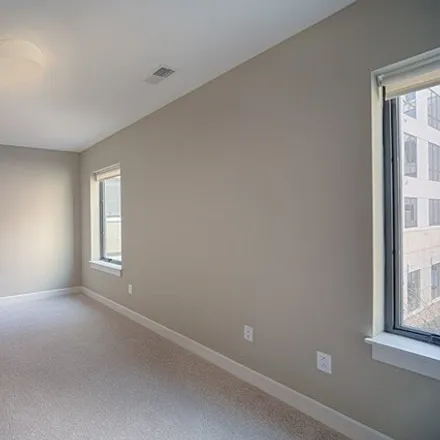 Image 4 - Axiom Apartments, 33 Rogers Street, Cambridge, MA 02142, USA - Apartment for rent