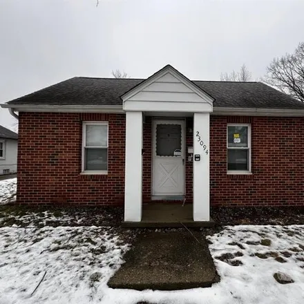 Buy this 3 bed house on 23196 Lawson Avenue in Warren, MI 48089