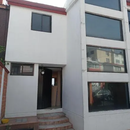 Buy this 3 bed house on Del Montecito in Colonia Lomas Verdes 4ta Sección, 53120 Naucalpan de Juárez