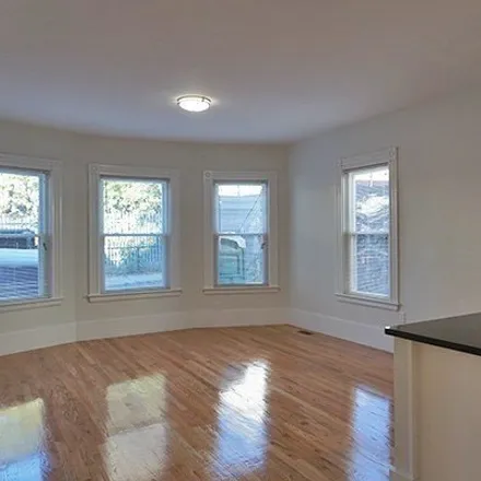 Image 7 - 4 Osgood Street, Somerville, MA 02143, USA - Apartment for rent