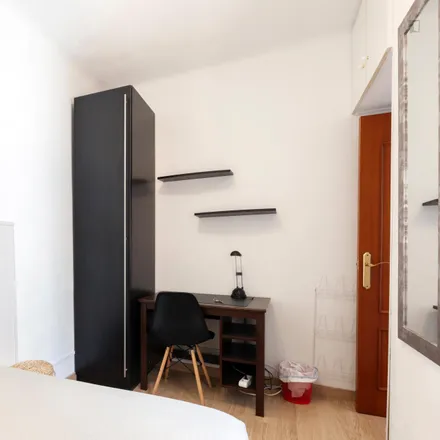 Image 3 - Carrer del Consell de Cent, 31, 08014 Barcelona, Spain - Room for rent