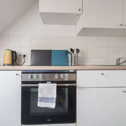 Rent this 7 bed apartment on Soldiner Straße 33A in 12305 Berlin, Germany