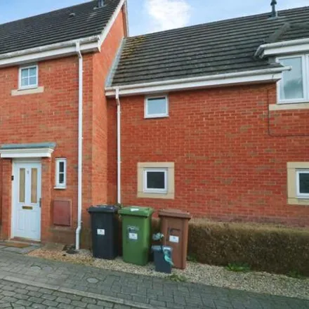 Buy this 3 bed townhouse on Ruther Close in Peterborough, PE2 9RX