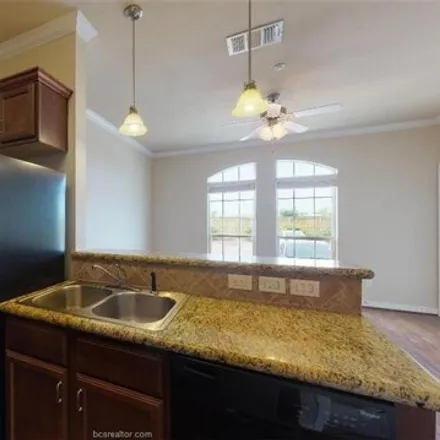 Image 3 - South Harvey Mitchell Parkway, College Station, TX 77840, USA - Condo for rent