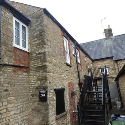 Rent this 2 bed room on My Dentist in 40 High Street, Rushden