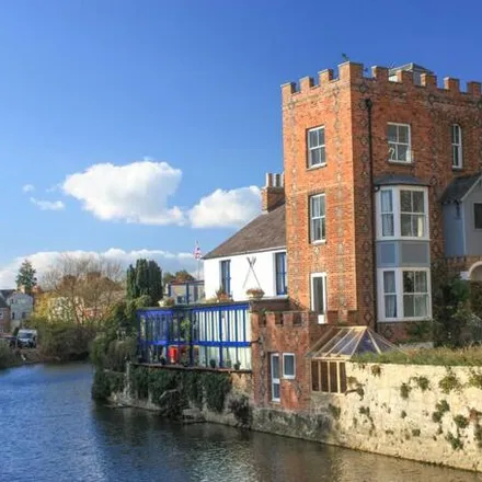 Rent this 1 bed room on Folly Bridge in Oxford, OX1 4LA