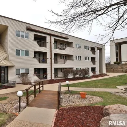 Buy this 1 bed condo on 7267 Lakeside Court in Peoria, IL 61614