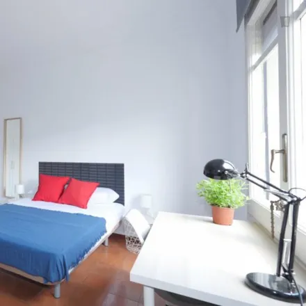 Rent this 7 bed room on Carrer de València in 95, 08029 Barcelona