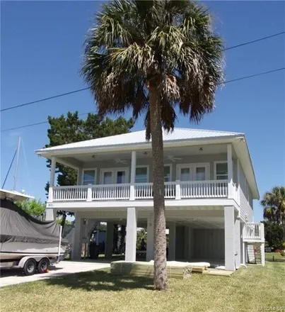 Rent this 3 bed house on Northwest 15th Street in Crystal River, Citrus County