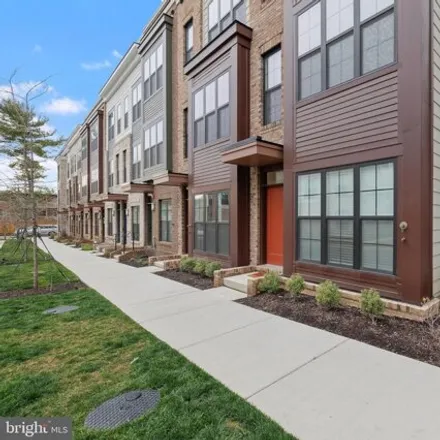 Image 5 - Blade Drive, West Falls Church, VA 22042, USA - Townhouse for sale