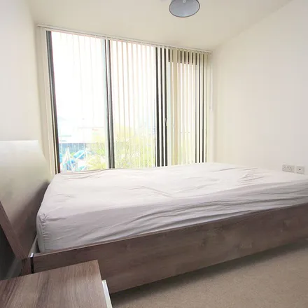 Image 3 - Stratosphere Tower, 55 Great Eastern Road, London, E15 1DU, United Kingdom - Apartment for rent