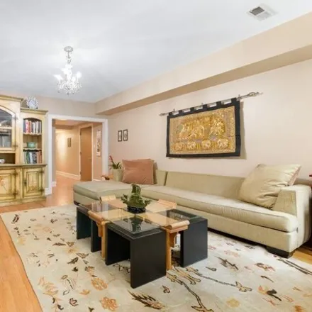 Image 5 - 842-844 West Agatite Avenue, Chicago, IL 60613, USA - Condo for sale