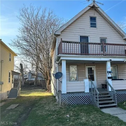 Rent this 2 bed house on 3554 West 67th Street in Cleveland, OH 44102