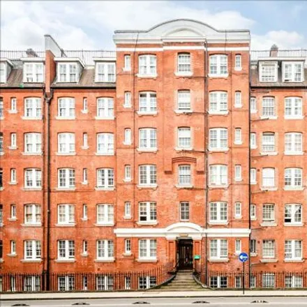 Rent this 2 bed room on 58-60 Tavistock Place in London, WC1H 9RH